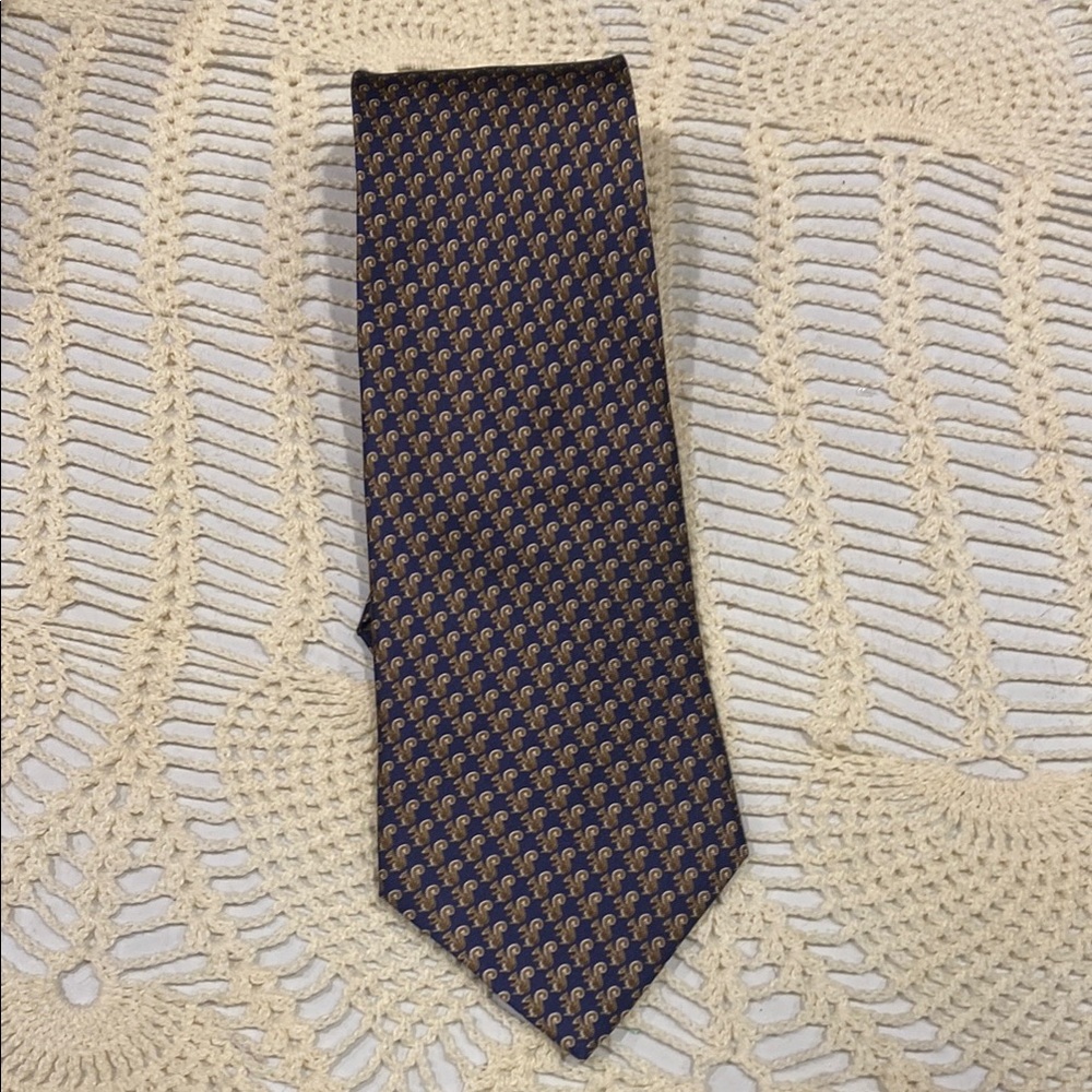 Museum Artifact All Silk Tie With a Squirrel Print. NWT